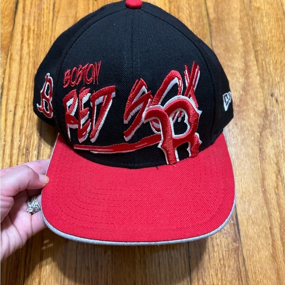 NEW ERA 9 FIFTY MLB BOSTON RED SOX NEON WORD SNAPBACK HAT BLACK RED - Picture 11 of 11